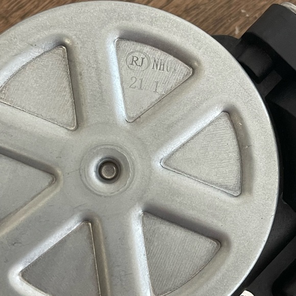 Motor replacement - Picture 5 of 10